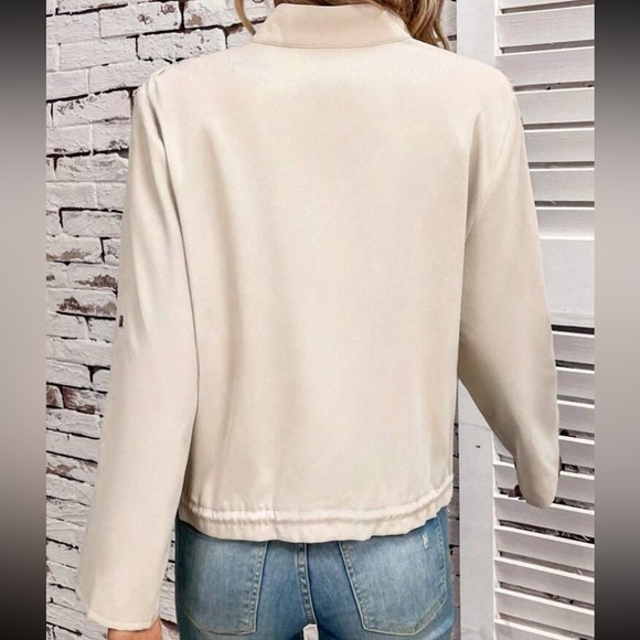 Flap Pocket Roll Tab Sleeve Drawstring Hem Zip Up Jacket cream - Picture 2 of 2